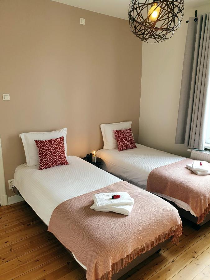 Villa Trendy, Authentieke Woning Met Groot Terras En Tuin Bruges Esterno foto